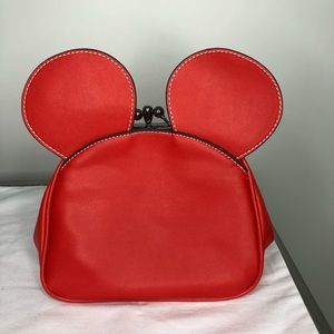 DISNEY MICKEY MOUSE PURSE!